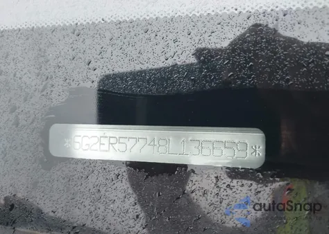 2008 Pontiac G8 из США, поврежденный, VIN 6G2ER57748L136659